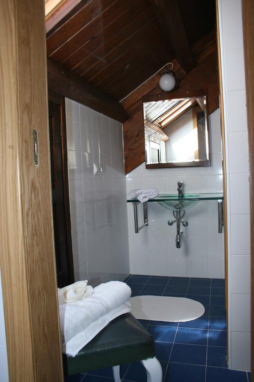 Albergue Camino Y Leyenda Trabadelo Exteriör bild